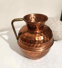 jolie Cruche ancienne en cuivre martelé villedieu - vintage