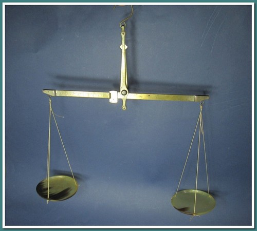 Balance suspendue laiton du - balance,