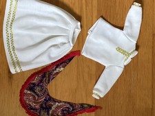 tenue complète poupée Cathie