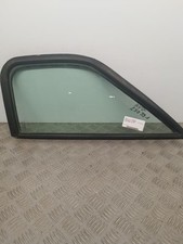 Custode avant gauche (porte)