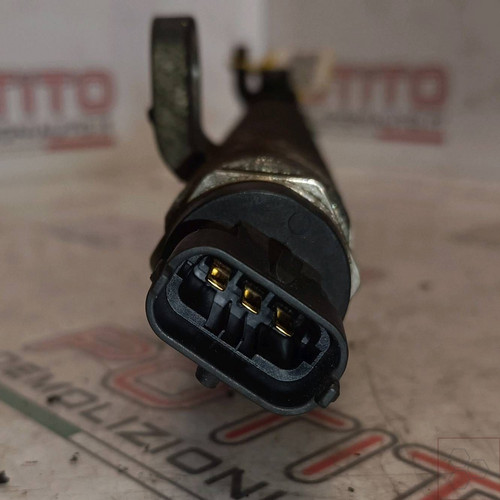 Distributeur carburant - distributeur,