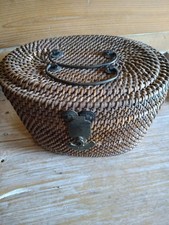 Belle malle panier en osier