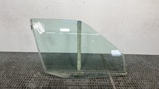 Vitre avant droit PEUGEOT 106