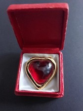 BROCHE COEUR AMOUR YVES SAINT