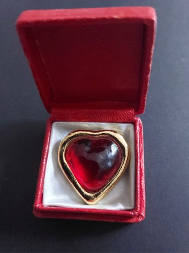 Broche coeur amour yves saint - broche,