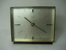 Montre De Table Métallique