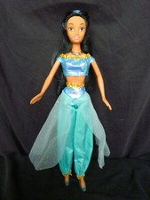 Barbie vintage poupée Disney Simba Jasmine Aladdin