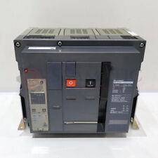 Disjoncteur d'air Schneider NW32H1 reconditionné 3200A 3P, type fixe, micro 2.0A