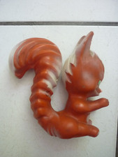POUET   PUBLICITAIRE  SQUEAKER  SQUIRELL    ECUREUIL  NESTLE / AVEC   SIFFLET