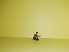 STARLUX 30mm parachutiste chargeant mitrailleuse