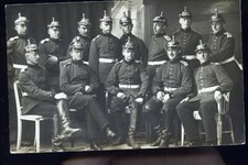 CASQUES A POINTES  MILITAIRES