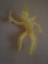 figurine plastique monochrome