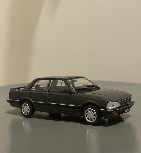Voiture miniature peugeot 505 - voiture,
