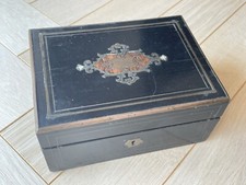 Charmant Petit Coffret à