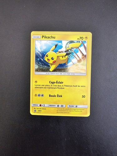 Carte pokémon holo pikachu - carte,