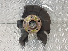 Fusée / moyeu avant gauche