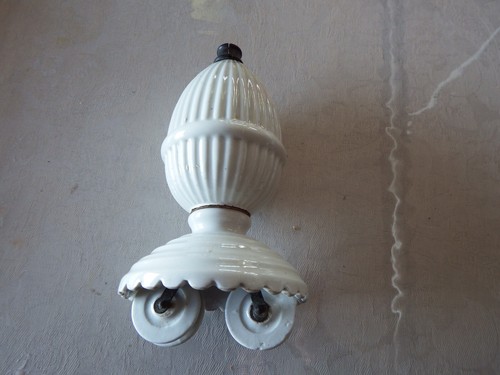 Ancien contre poids - contre,