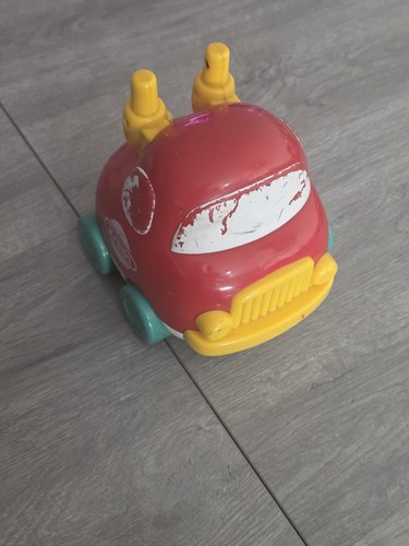 Petite voiture jouet - , enfant