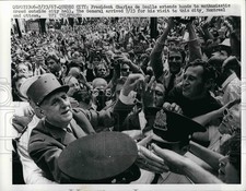 1967 Press Photo Pres. Charles