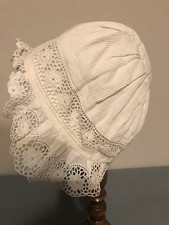 Bonnet Bébé ancien blanc en