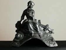 Statuette de galante ancienne