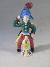 ETONNANT GRAND SIFFLET EN