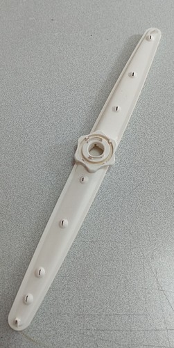 Hélice turbine eau injecteur