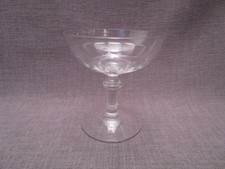 Coupe a champagne ancienne
