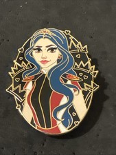 Pin’s Evie Descendants Disney Fantasy Pin