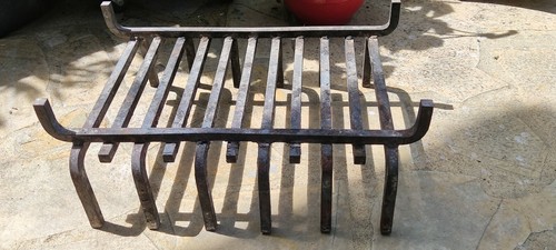 Grille porte buches pour - porte,