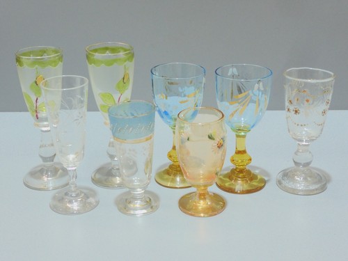 Lot petits verres - de,