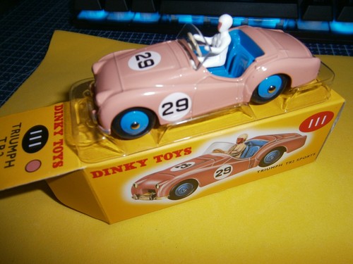 Dinky toys triumph tr2 - triumph,