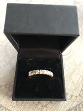 Alliance demi-tour en or jaune 750/ème et diamants. Poid Or Après Expertise 2.1g