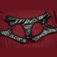 String creux sexy femme cuir