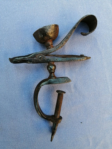 Rare outil pince ourlet - à,