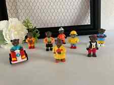 16⚜️ Lot de 8 Figurines