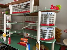 garage 1/43 depreux Esso en belle état 