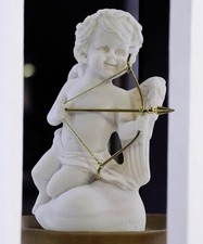Figurine sculpture statue dieu d'amour grecque romaine Eros Cupidon ailé
