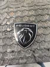 Logo Badge Emblème Coté Droit Lion Peugeot 2008 98388656DX Original