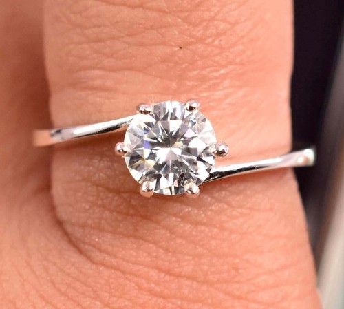 Bague fiançailles en - de,