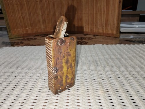 Ancien porte allumettes - porte,
