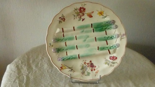 Assiette asperge faience - a,