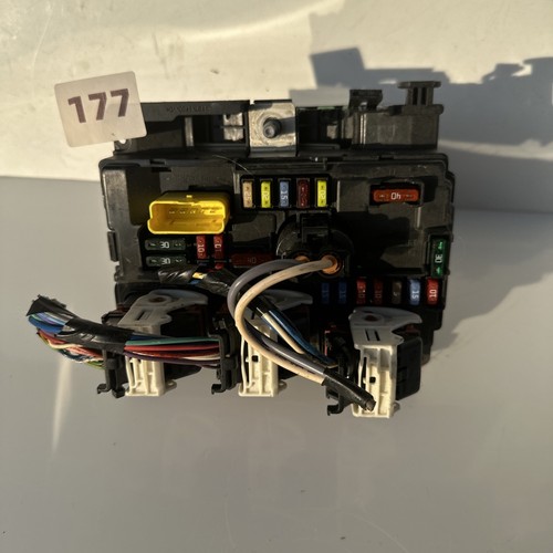 Peugeot 3008 fusebox hdi - 3008, 1.6