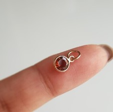 Petit pendentif breloque en or