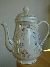 VILLEROY ET BOCH UNE CAFETIERE