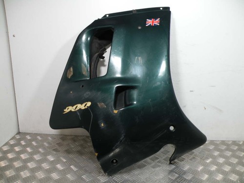 Carénage latéral droit