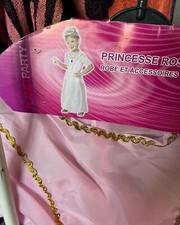 déguisement de princesse et ses accessoires, taille 6 ans, neuf, livraison offer