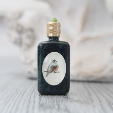 Miniature de parfum vide, bouteille marbrée vert décoré d'un rouge gorge