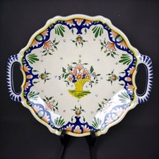 Plat à anses en faïence