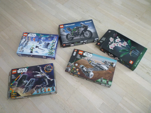 Lot boites vide legos et - legos,